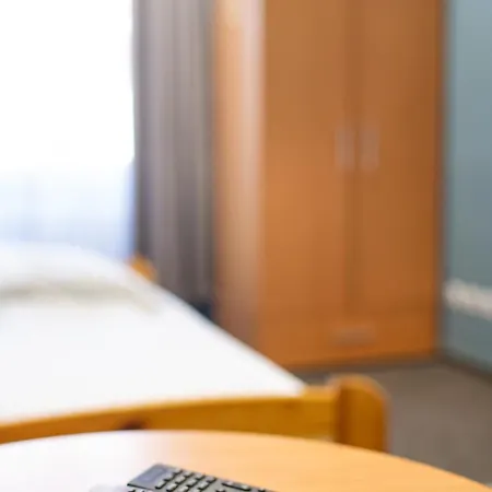 Moon بيت شباب *