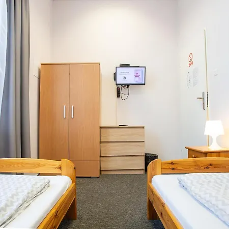Hostel Moon Vratislav