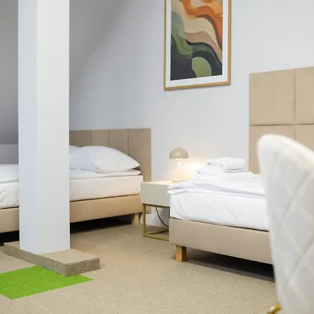 بيت شباب Moon *