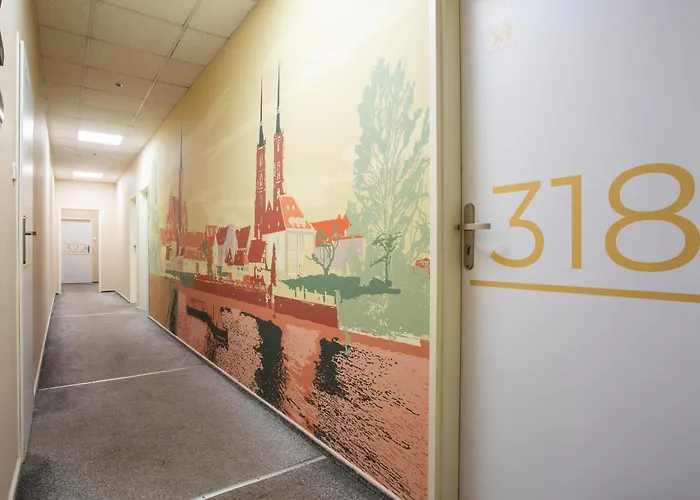 Moon 브로츠와프